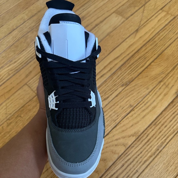 Jordan 4 - Picture 10 of 14
